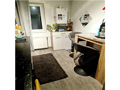 Apartament 3 camere 58 MP, etajul 4, zona ASTRA